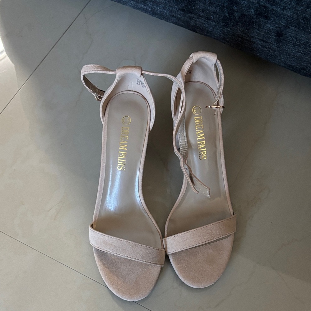 Dream Pairs Nude Heels